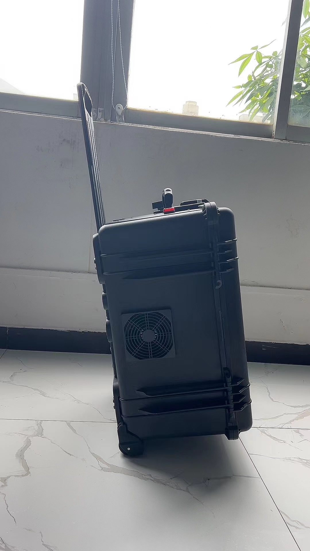 湖口手拉箱型移动通信干扰器